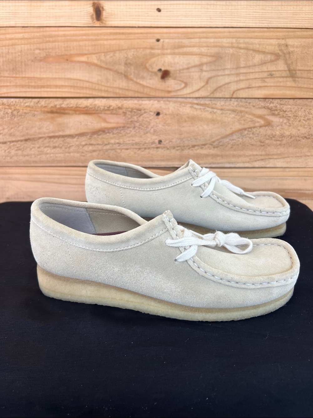 Clarks Men's Cream Suede Wallabee Oxford Shoes